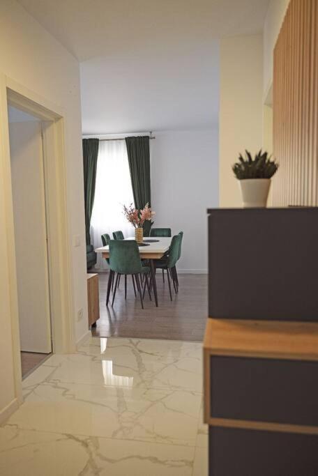 אורדאה Eliza'S Apartment By Oasis Homes מראה חיצוני תמונה