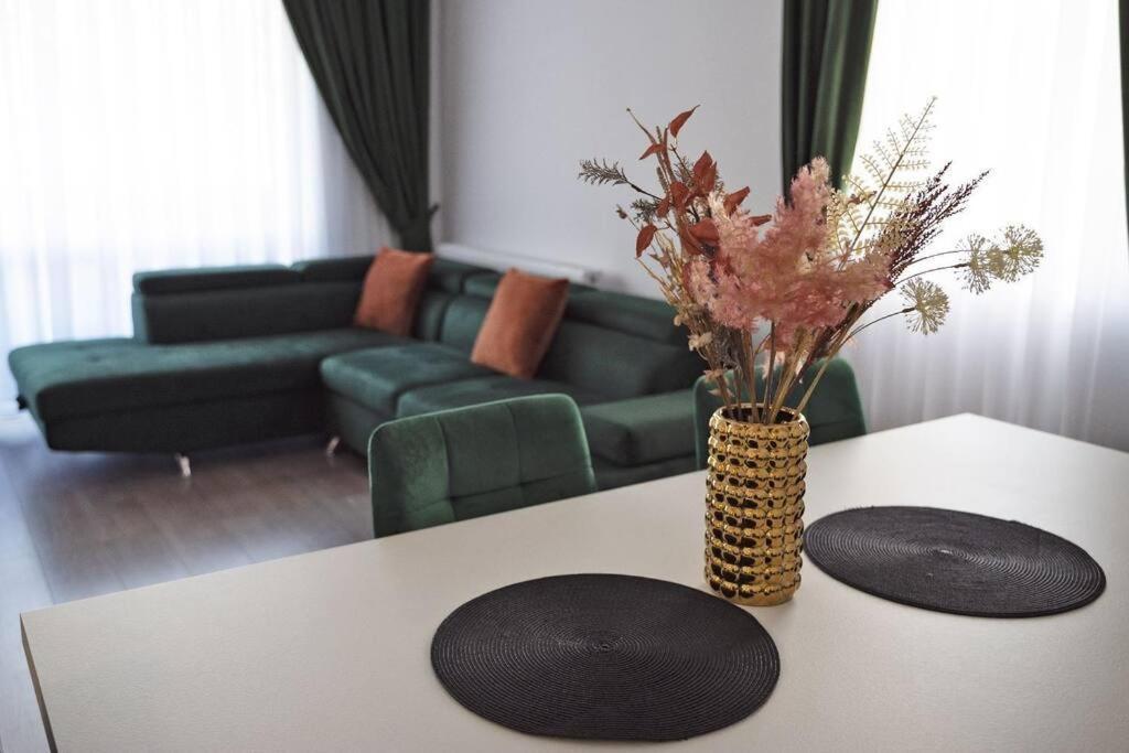 אורדאה Eliza'S Apartment By Oasis Homes מראה חיצוני תמונה